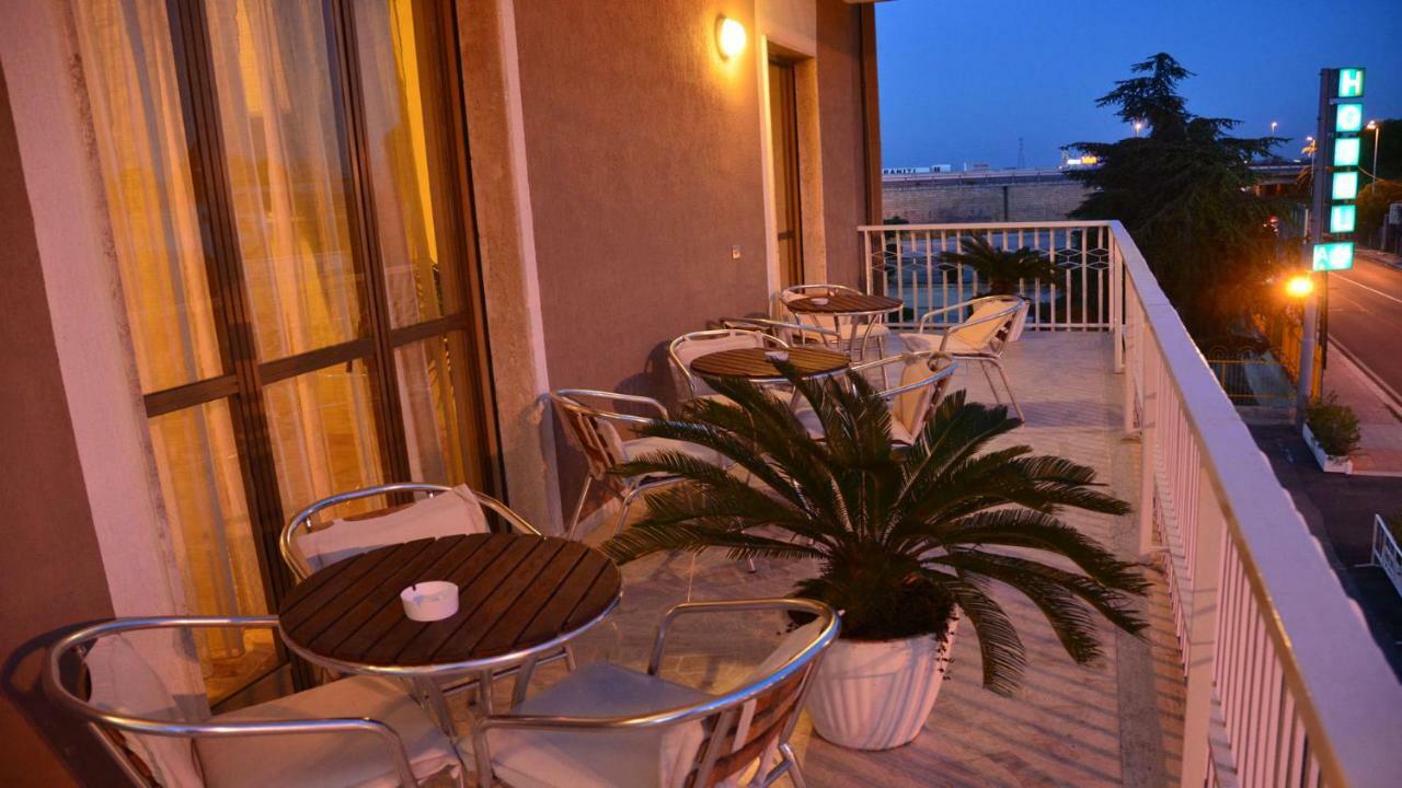 Hotel A-14 Modugno Exterior photo
